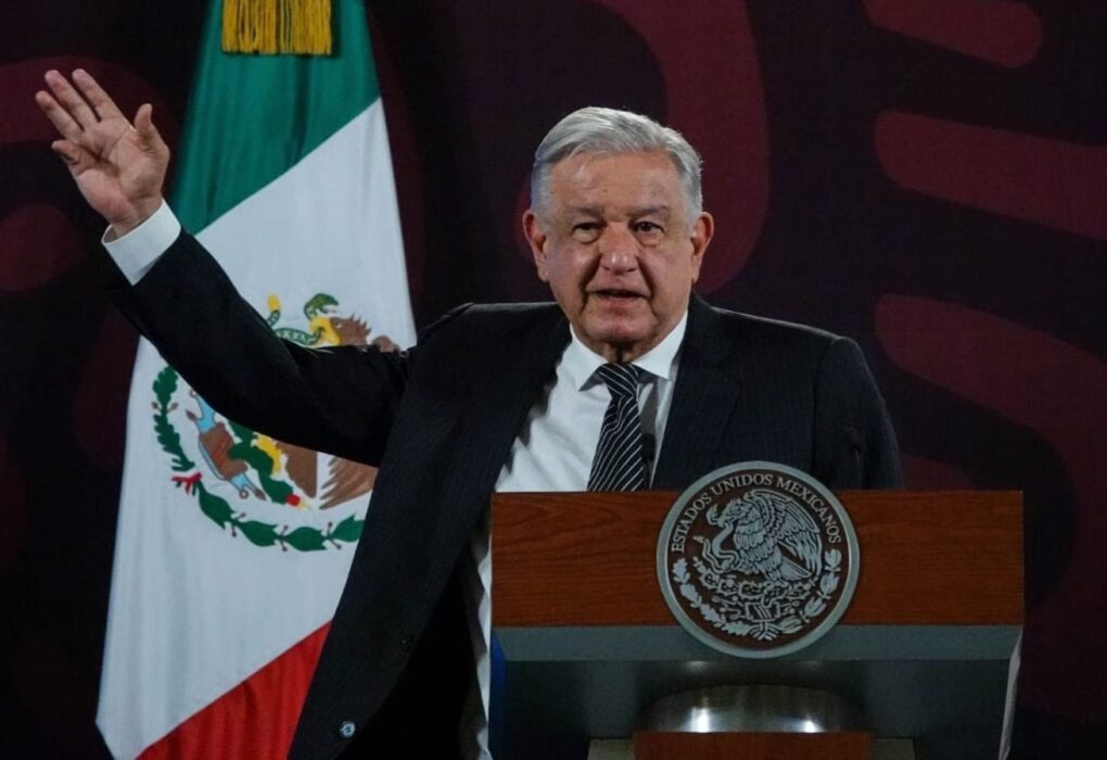 AMLO01